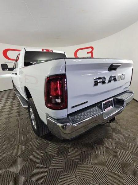 2025 Ram 2500 Big Horn Crew Cab 4x4 64 Box