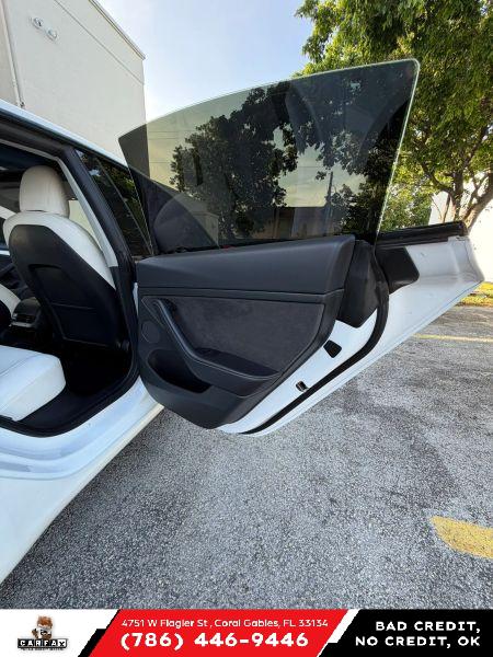 2021 Tesla Model 3 Standard Range Plus Rear-Wheel Drive