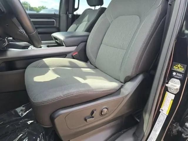 2024 Ram 1500 Big Horn Crew Cab 4x4 5'7" Box