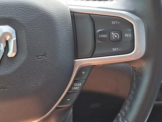 2024 Ram 1500 Big Horn Crew Cab 4x4 5'7" Box