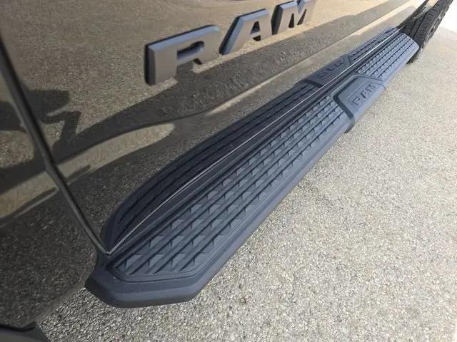 2024 Ram 1500 Big Horn Crew Cab 4x4 5'7" Box