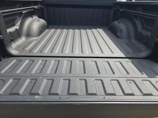 2024 Ram 1500 Big Horn Crew Cab 4x4 5'7" Box