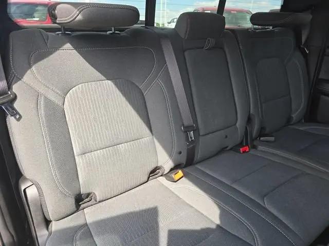 2024 Ram 1500 Big Horn Crew Cab 4x4 5'7" Box