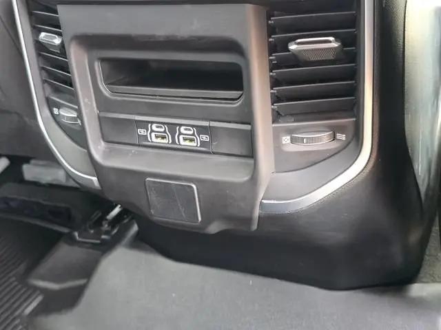 2024 Ram 1500 Big Horn Crew Cab 4x4 5'7" Box