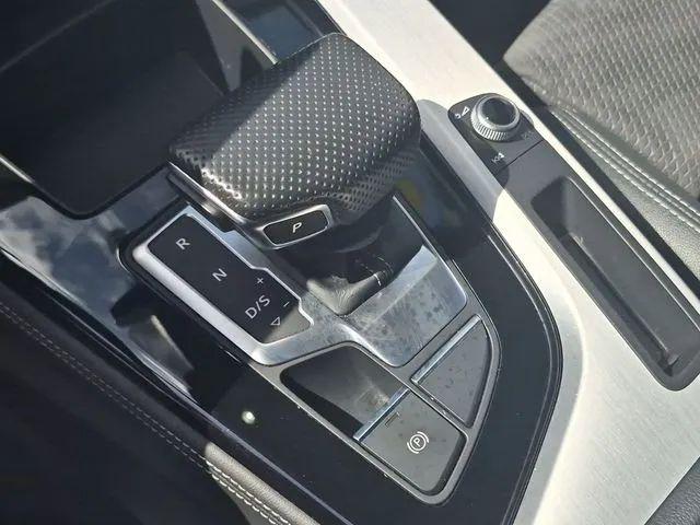 2021 Audi A4 Premium Plus 45 TFSI S line quattro S tronic