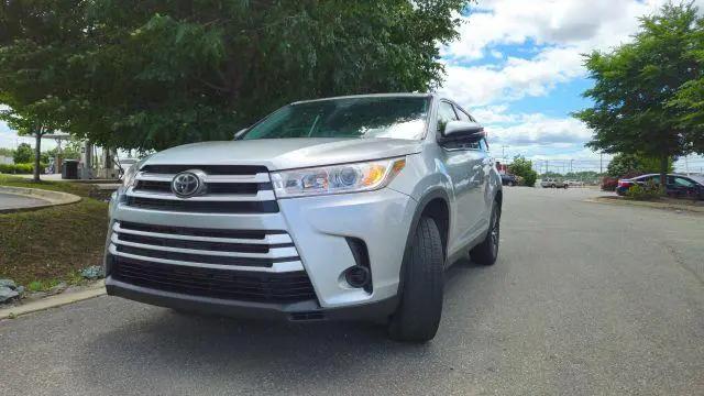 2019 Toyota Highlander LE for sale in Philadelphia, PA