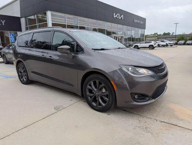 2020 Chrysler Pacifica Touring L for sale in Hattiesburg, MS