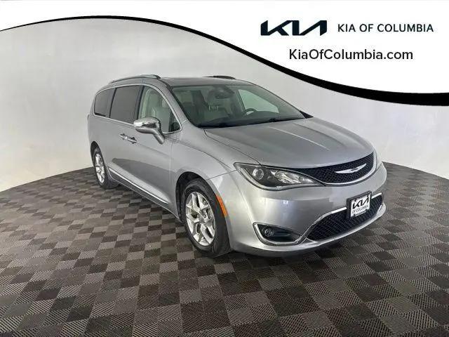 2018 Chrysler Pacifica Limited for sale in Columbia, MO