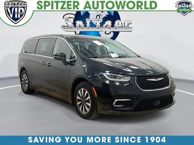 2024 Chrysler Pacifica Hybrid Select for sale in Ontario, OH