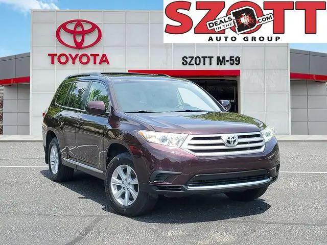 2013 Toyota Highlander SE V6 for sale in Waterford, MI