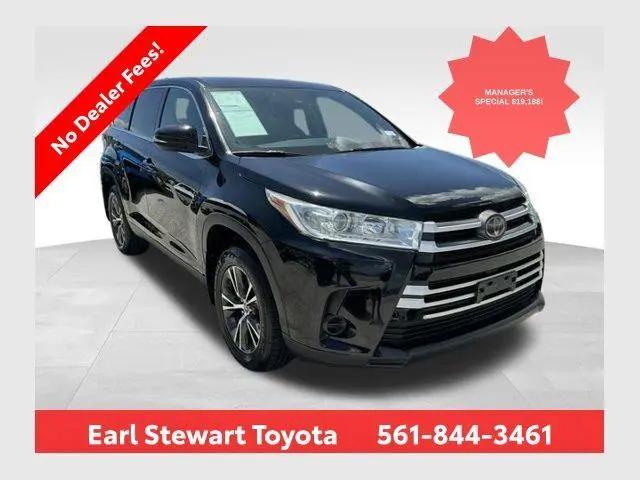2019 Toyota Highlander LE for sale in Lake Park, FL