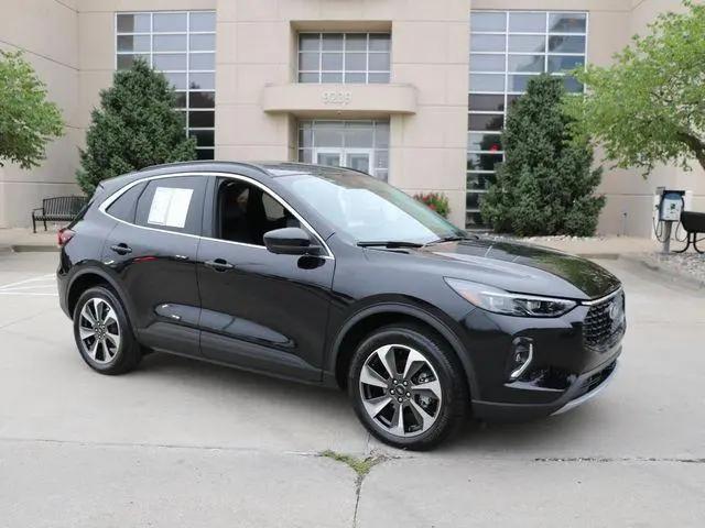 2023 Ford Escape Platinum for sale in Overland Park, KS