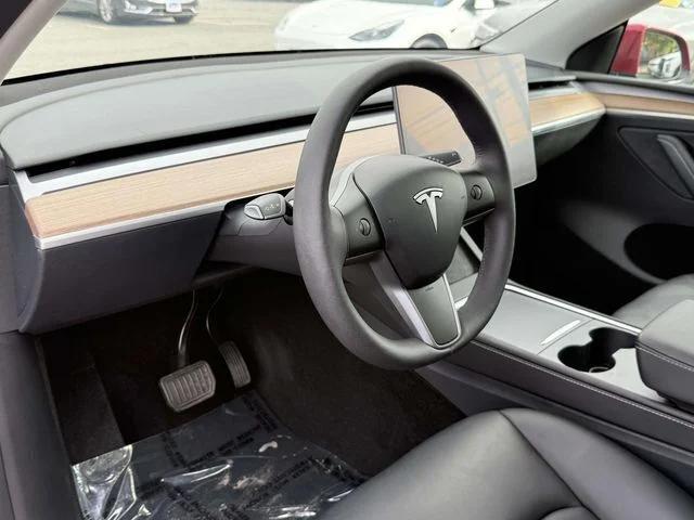 2024 Tesla Model Y Long Range Single Motor Rear-Wheel Drive 2024 Tesla Model Y Long Range Single Motor Rear-Wheel Drive