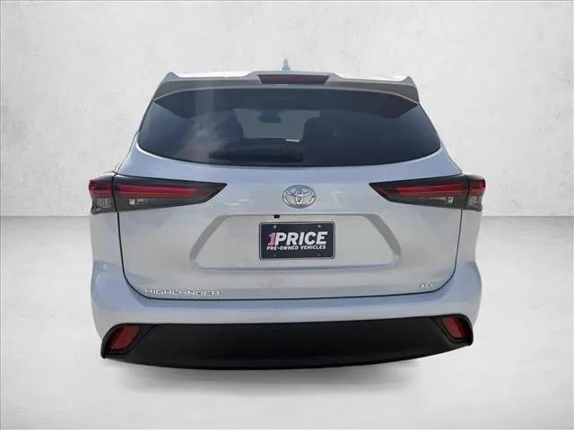 2024 Toyota Highlander XLE