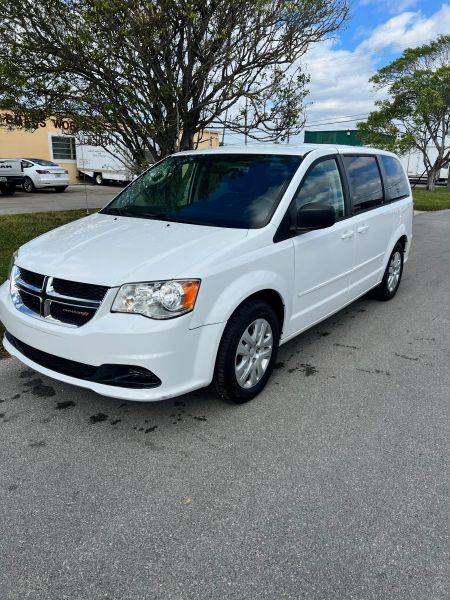 2015 Dodge Grand Caravan SE for sale in Oakland Park, FL