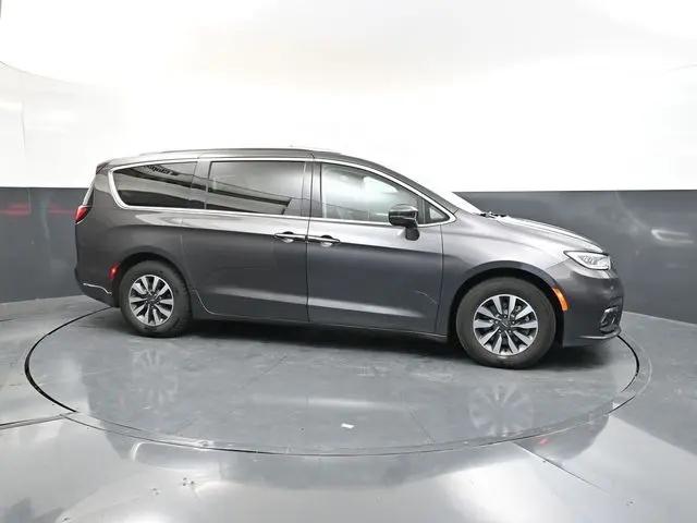 2021 Chrysler Pacifica Touring L