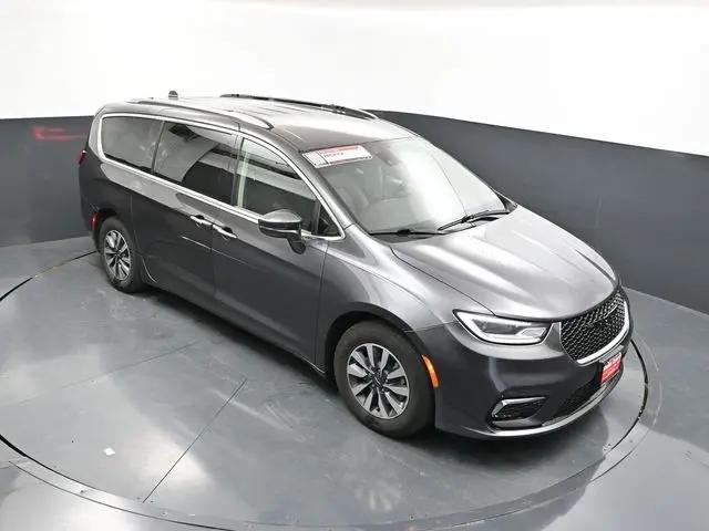 2021 Chrysler Pacifica Touring L