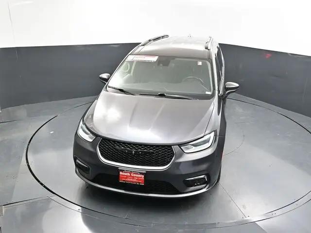2021 Chrysler Pacifica Touring L