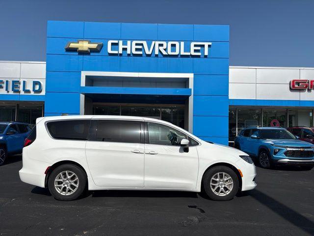 2022 Chrysler Voyager LX for sale in Frontenac, KS