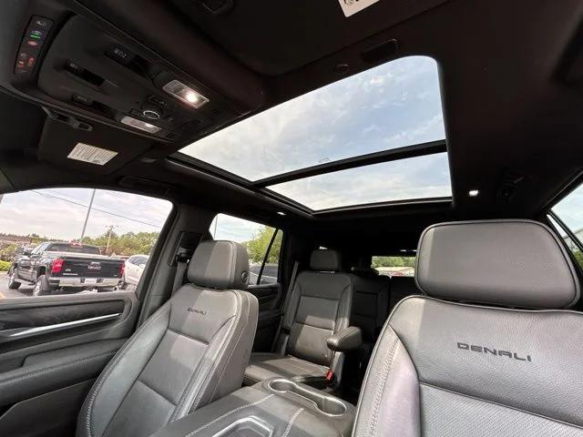 2021 GMC Yukon 4WD Denali