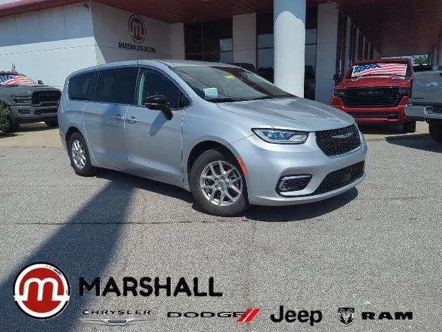 2024 Chrysler Pacifica Touring L for sale in Crittenden, KY