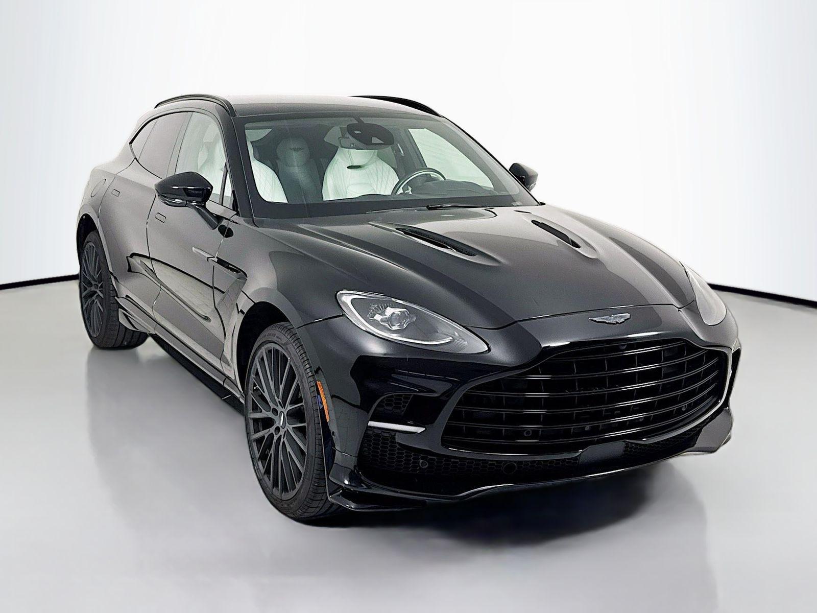 2023 Aston Martin DBX 4.0 V8 707 AWD's photo
