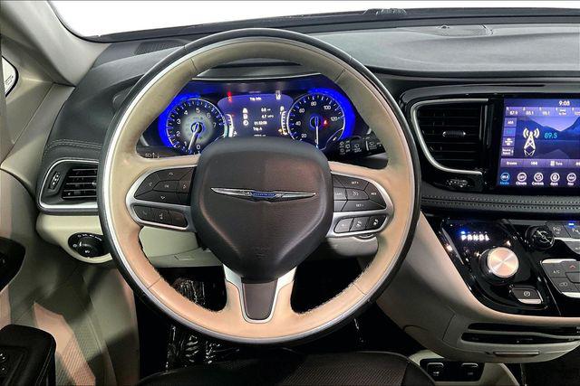 Used 2019 Chrysler Pacifica Limited For Sale in Olive Branch, MS