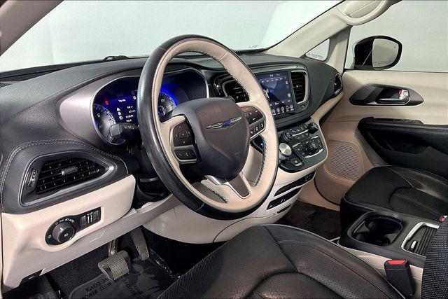 Used 2019 Chrysler Pacifica Limited For Sale in Olive Branch, MS