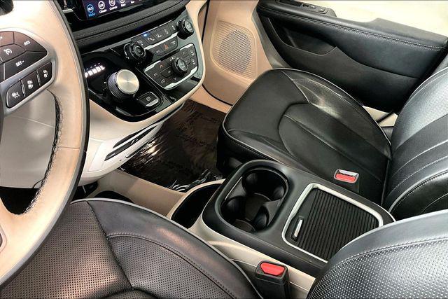 Used 2019 Chrysler Pacifica Limited For Sale in Olive Branch, MS