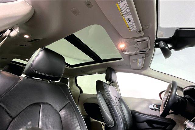 Used 2019 Chrysler Pacifica Limited For Sale in Olive Branch, MS