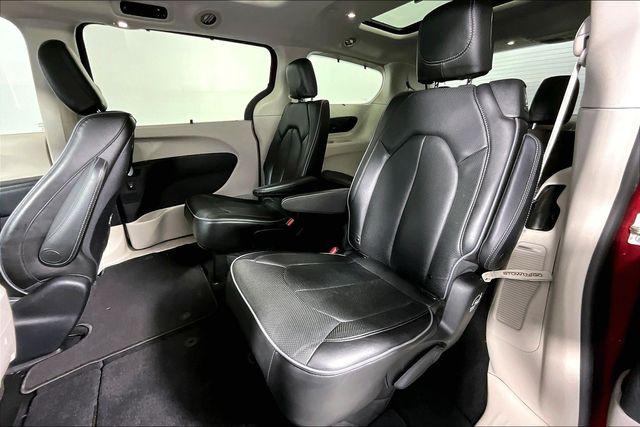 Used 2019 Chrysler Pacifica Limited For Sale in Olive Branch, MS