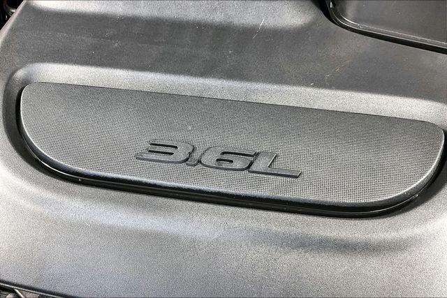 Used 2019 Chrysler Pacifica Limited For Sale in Olive Branch, MS