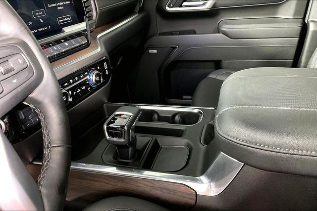 Used 2025 GMC Sierra 1500 4WD Crew Cab Short Box SLT For Sale in Olive Branch, MS