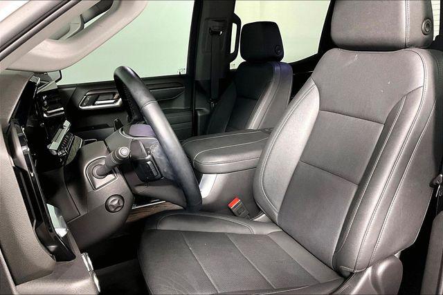 Used 2025 GMC Sierra 1500 4WD Crew Cab Short Box SLT For Sale in Olive Branch, MS