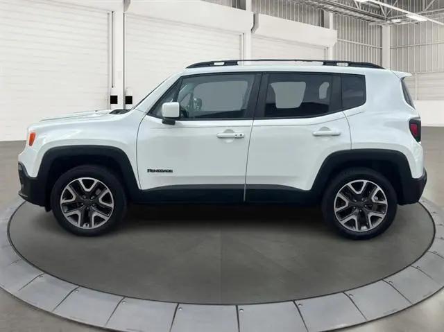 2018 Jeep Renegade Latitude 4x4 for sale in Sioux Falls, SD
