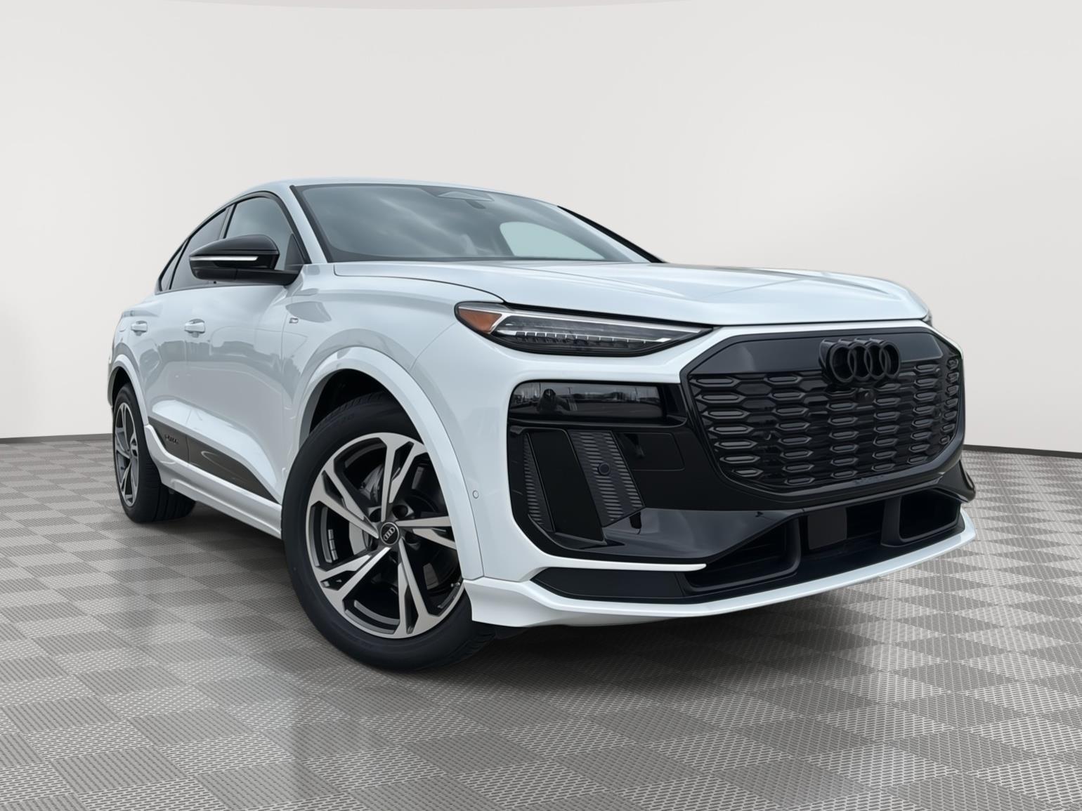 Glacier White Metallic 2027 Audi Q6 e-tron Sportback All-Wheel Drive Automatic