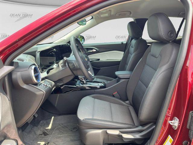 2024 Chevrolet Trax FWD LT