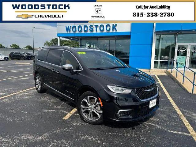 2022 Chrysler Pacifica Pinnacle AWD for sale in Woodstock, IL