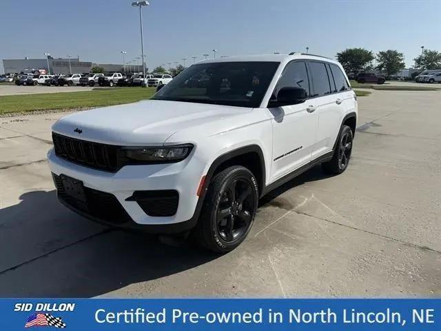 2023 Jeep Grand Cherokee Altitude 4x4 for sale in Lincoln, NE