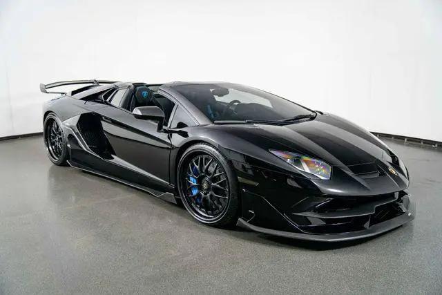 2020 Lamborghini Aventador Roadster for sale in Johnson Creek, WI