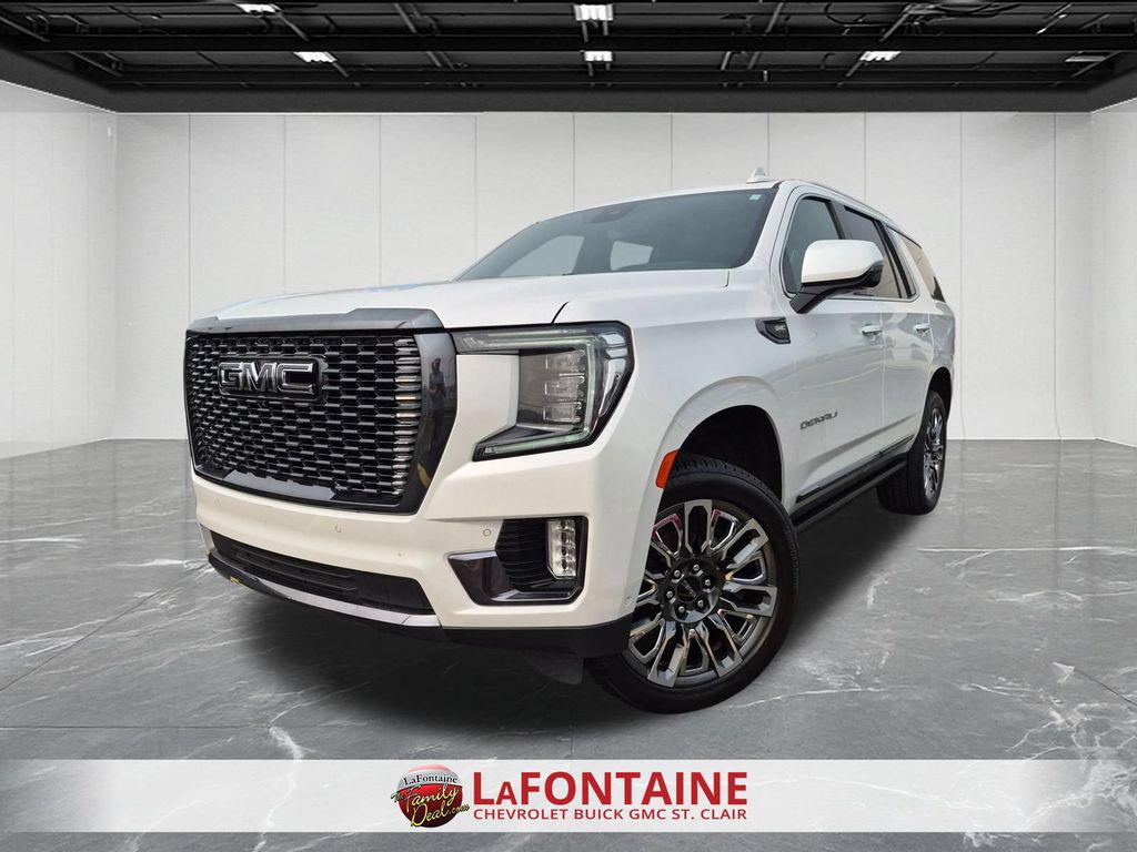 White Frost Tricoat 2024 GMC Yukon SUV / Crossover Four-Wheel Drive Automatic