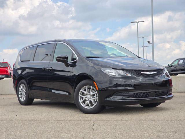 2027 Chrysler Pacifica PACIFICA LX 2027 Chrysler Pacifica PACIFICA LX