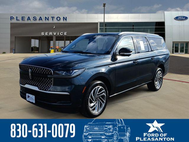2025 Lincoln Navigator Reserve L for sale in Pleasanton, TX