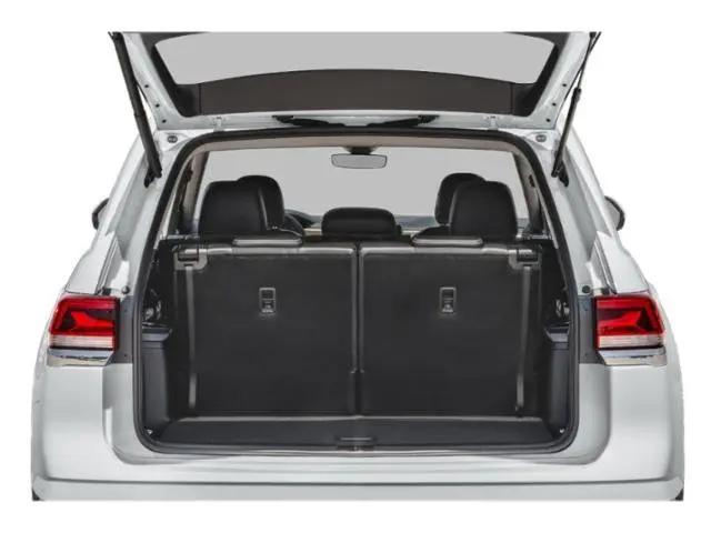 2026 Volkswagen Atlas SE with Technology