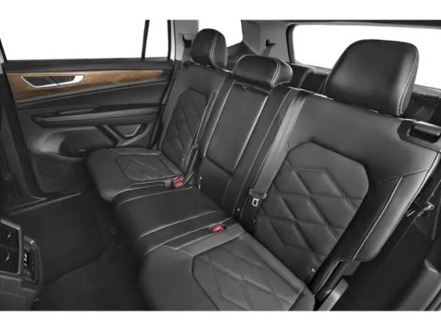 2026 Volkswagen Atlas SE with Technology