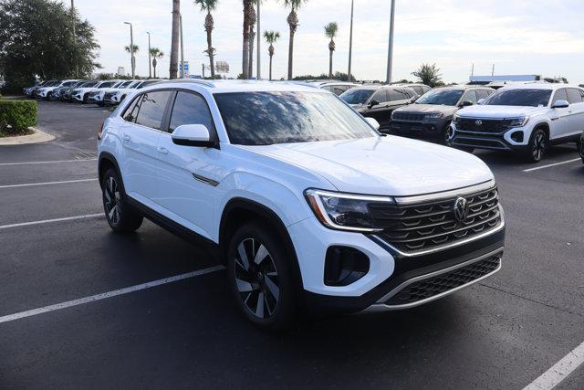2024 Volkswagen Atlas Cross Sport 2.0T SE w/Technology for sale in Daytona Beach, FL