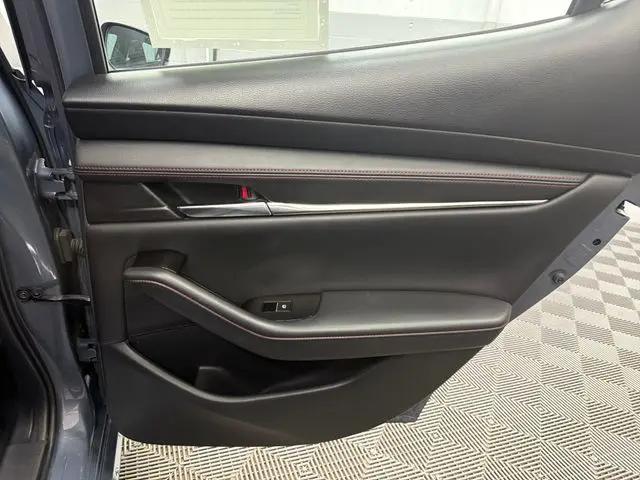 2023 Mazda Mazda3 2.5 S Carbon Edition