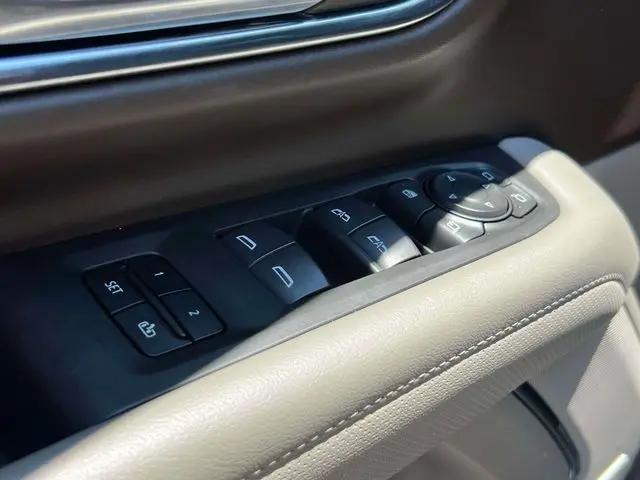 2021 GMC Yukon 2WD SLT