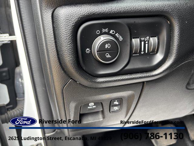 2019 Ram 1500 Big Horn/Lone Star Crew Cab 4x4 5'7" Box