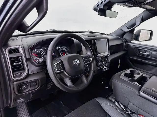 2026 Ram 1500 Express Crew Cab 4x4 57 Box